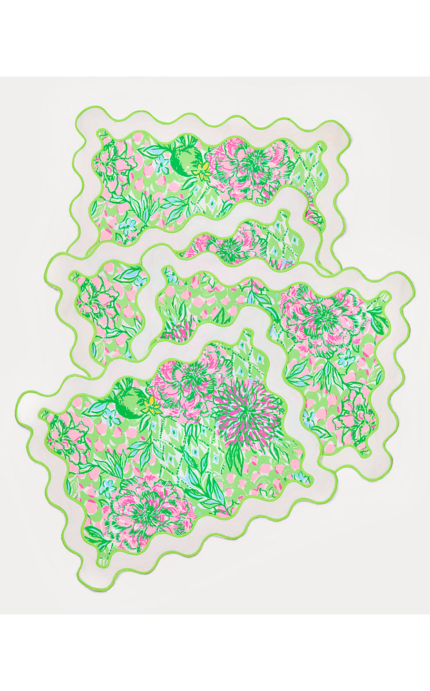 Printed Scalloped Placemat - Fauna Green - Lime Feeling Good Scallop Placemat