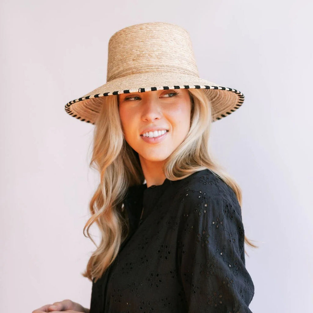 Jakeline Bucket Hat - Black/White